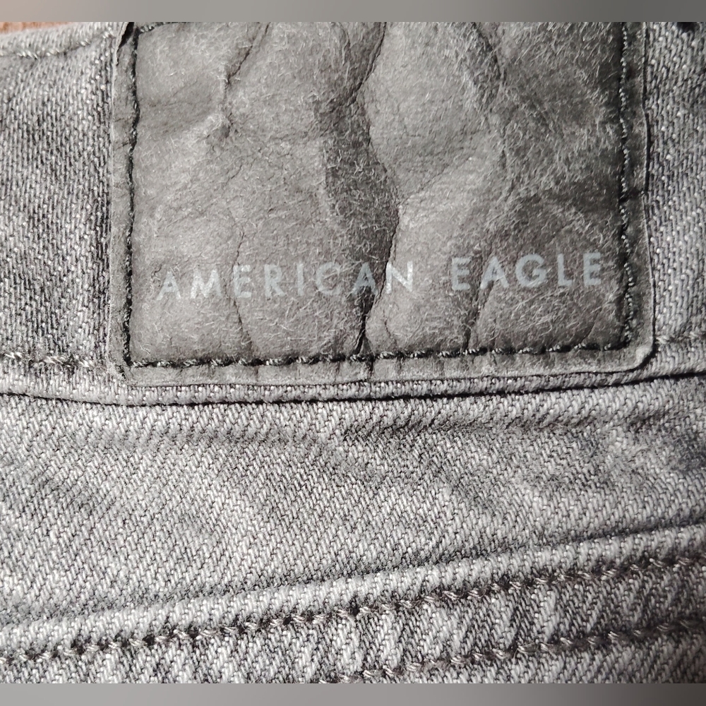 American Eagle Ripped Distressed Jeans Sz-8 - Picture 6 of 6